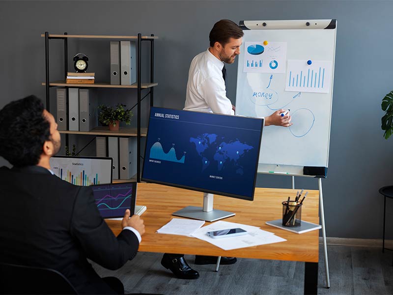 علوم البيانات في الأعمال الاحترافية DSBIZ